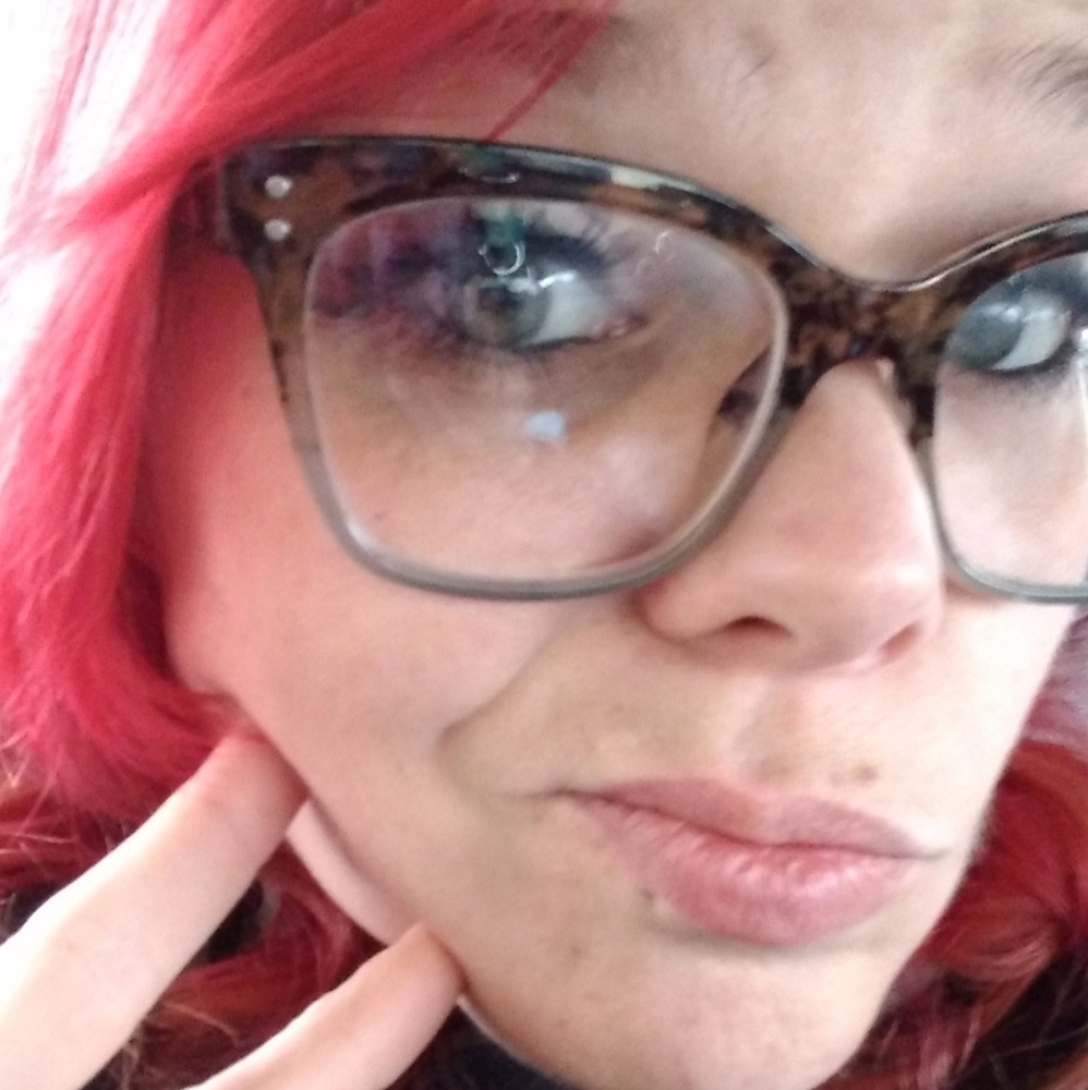 Meet your Posher, Cortney
